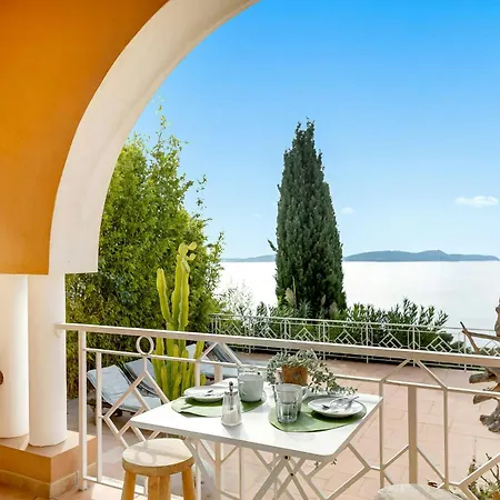 Prázdninový dům Provence With Sea View In